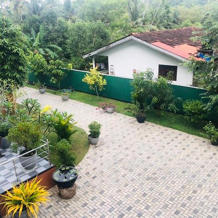 Paradise Hilltop Villa & Apartment Galle Exterior foto